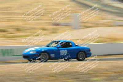 media/May-31-2025-CalClub SCCA (Sat) [[2c1a04e1ee]]/Qualifying/Group 5/Turn 4/